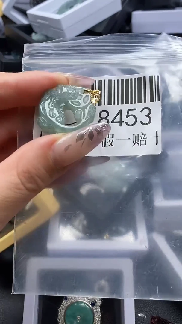 吊坠(不含链)未镶嵌翡翠8453
