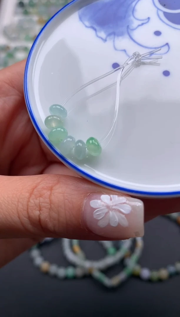 翡翠散珠天然翡翠D647