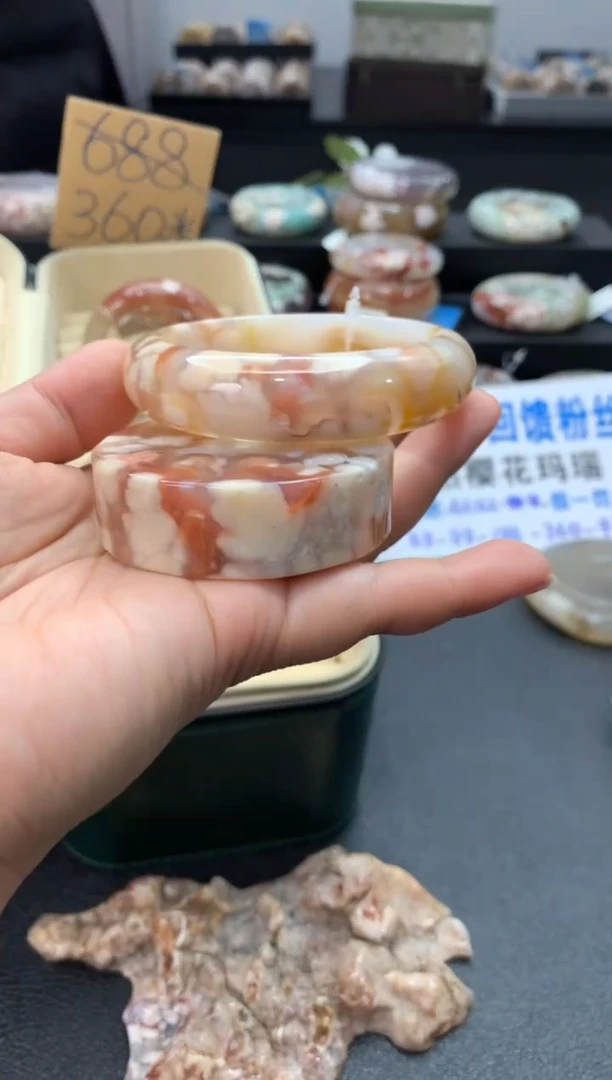 未镶嵌手镯石英质玉（56-57圈口）赠送镯心