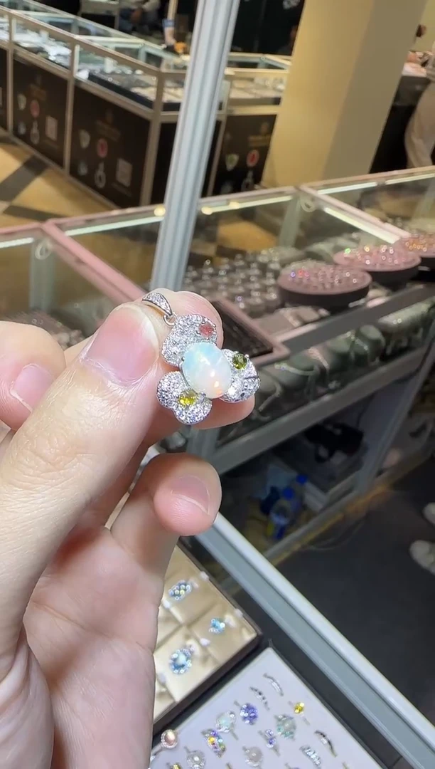 欧泊银S925镶嵌珠宝奇石吊坠设计款10*8mm
