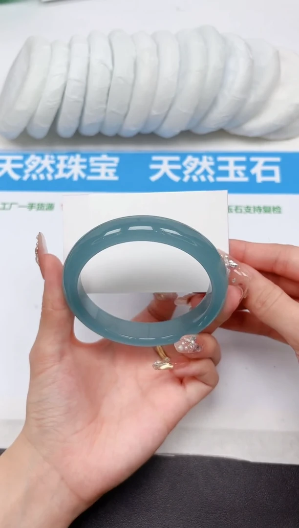 未镶嵌手镯石英质玉205-65.2