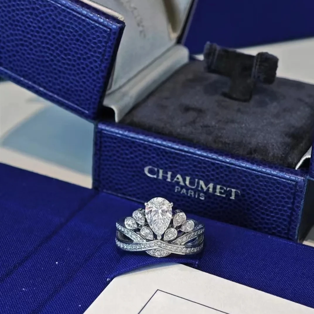 99新 Chaumet/尚美 小花6珊 鹭羽冠冕钻戒 1.15克拉 E色 VS1 EX