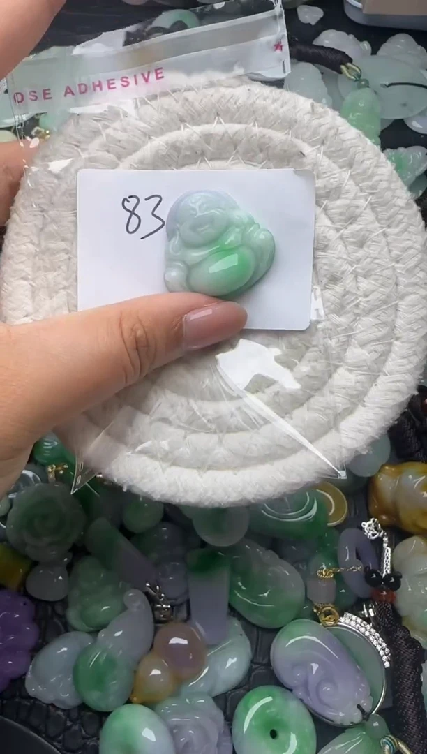 颈饰未镶嵌翡翠缅甸翡翠吊坠