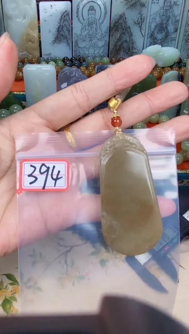 和田玉未镶嵌颈饰和田玉