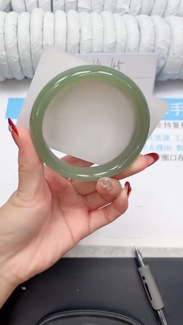 未镶嵌手镯石英质玉93-63.5HSL