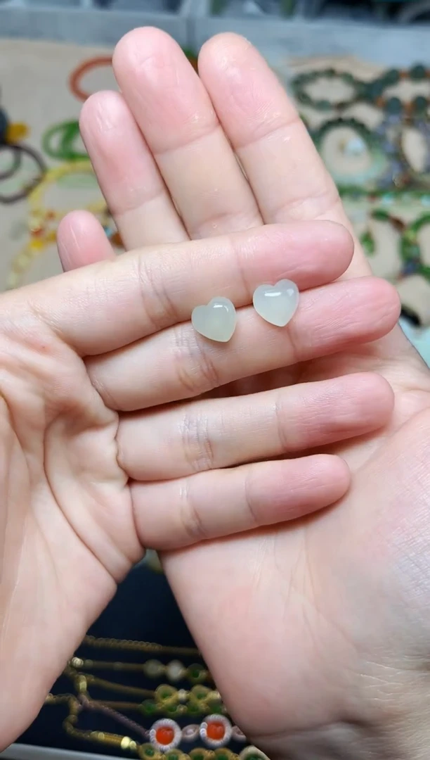 和田玉银S925镶嵌耳饰爱心耳钉06