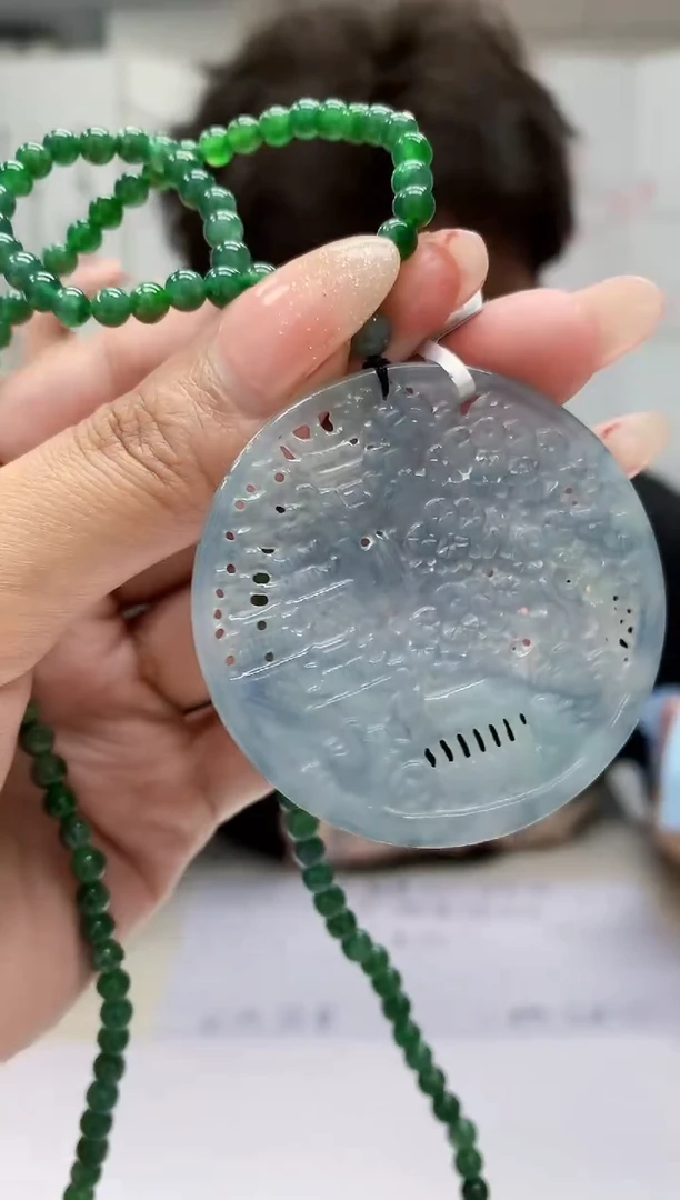 【闪购商品】定制翡翠未镶嵌4688MM-毛货挂件47赠珠链