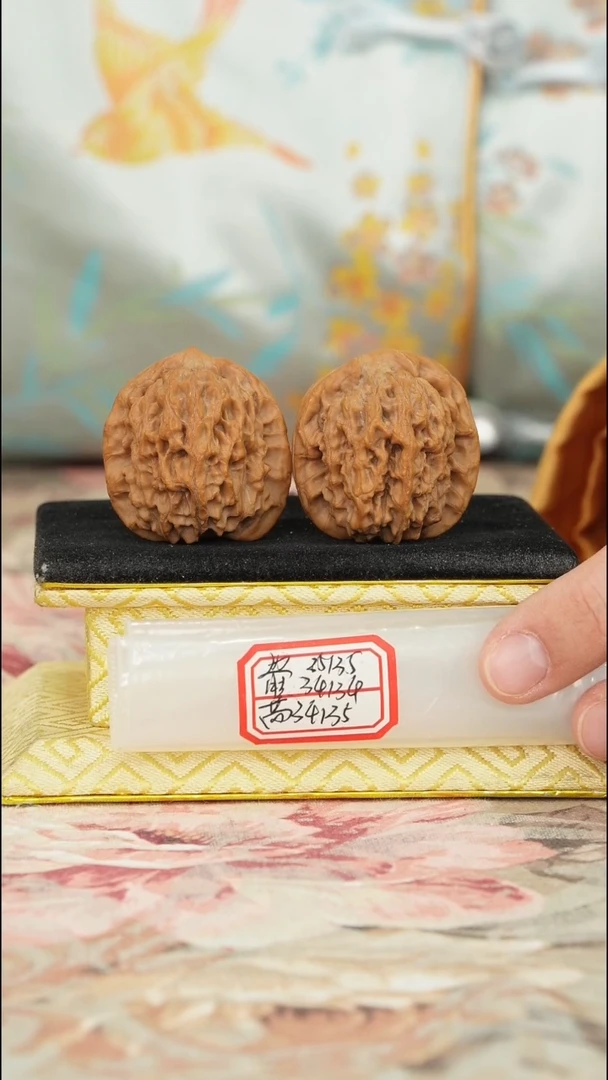 【闪购商品】文玩核桃把件非嫁接马老四