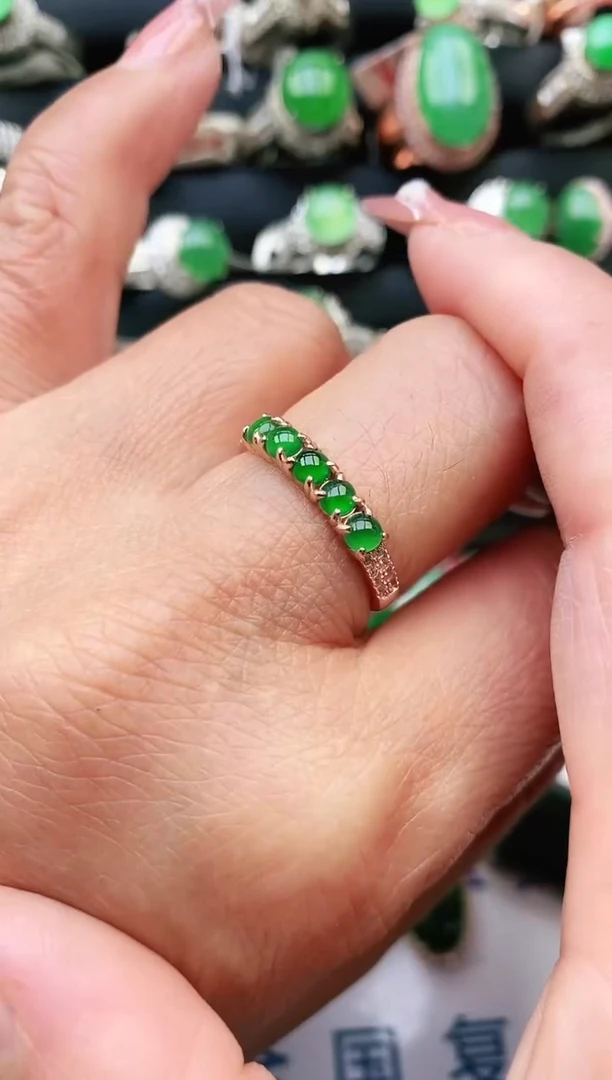 翡翠银S925镶嵌耳饰天然