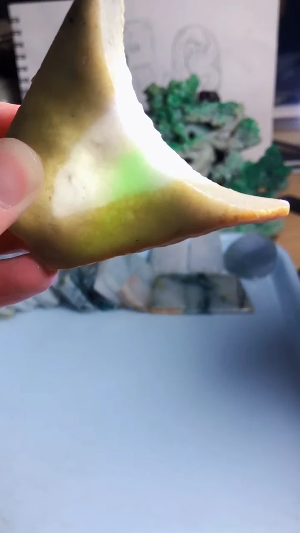 翡翠未镶嵌颈饰天然A货翡翠