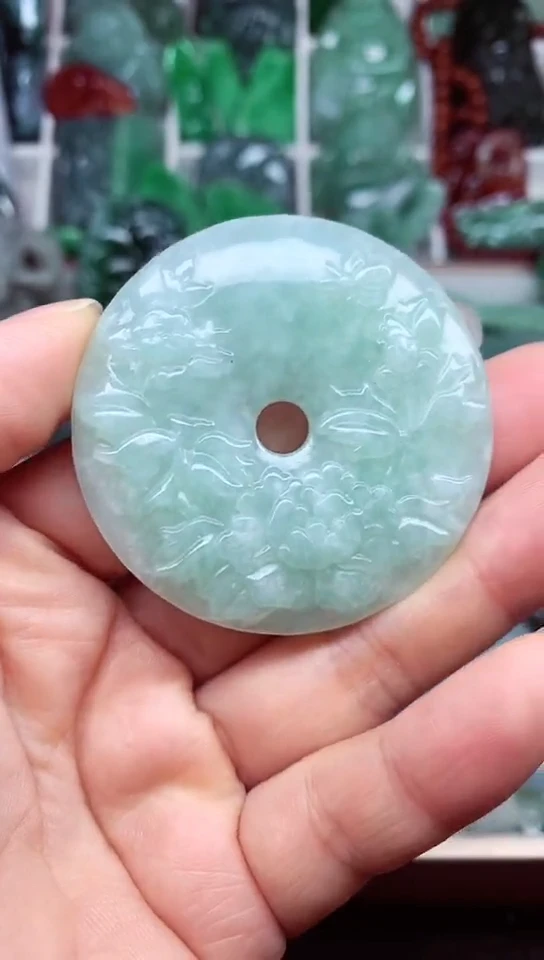 颈饰未镶嵌翡翠天然缅甸翡翠A货吊坠