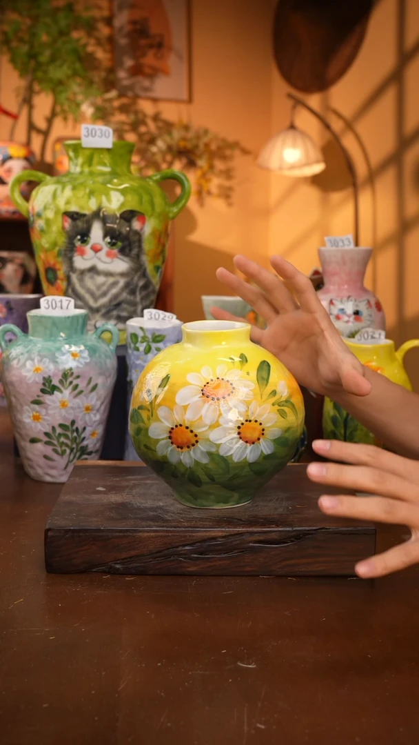 摆件15-16口径7高度17 1-2误差手工手绘有些许色差 完美慎拍