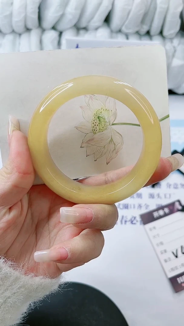 【闪购商品】石英质玉手镯未镶嵌多样性发货V42