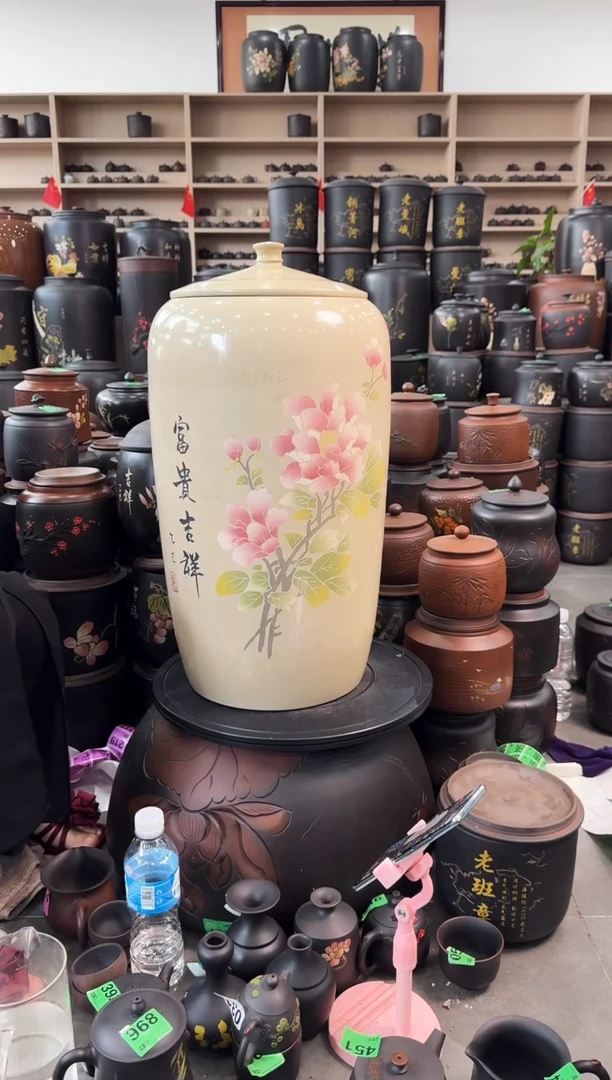 罐瑕疵茶缸高57cm 白泥 530