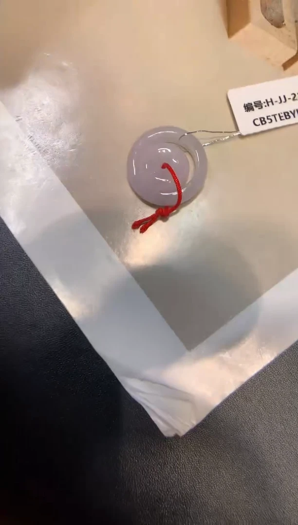 颈饰未镶嵌翡翠子母扣