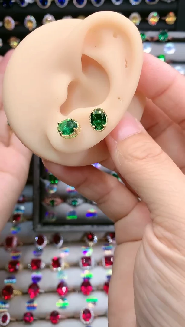 【闪购商品】透辉石耳饰银S925镶嵌金色