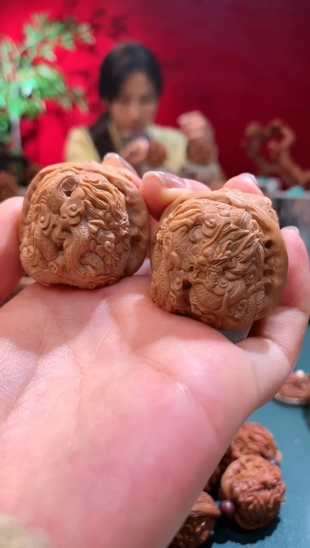 【闪购商品】文玩核桃把件147258369------