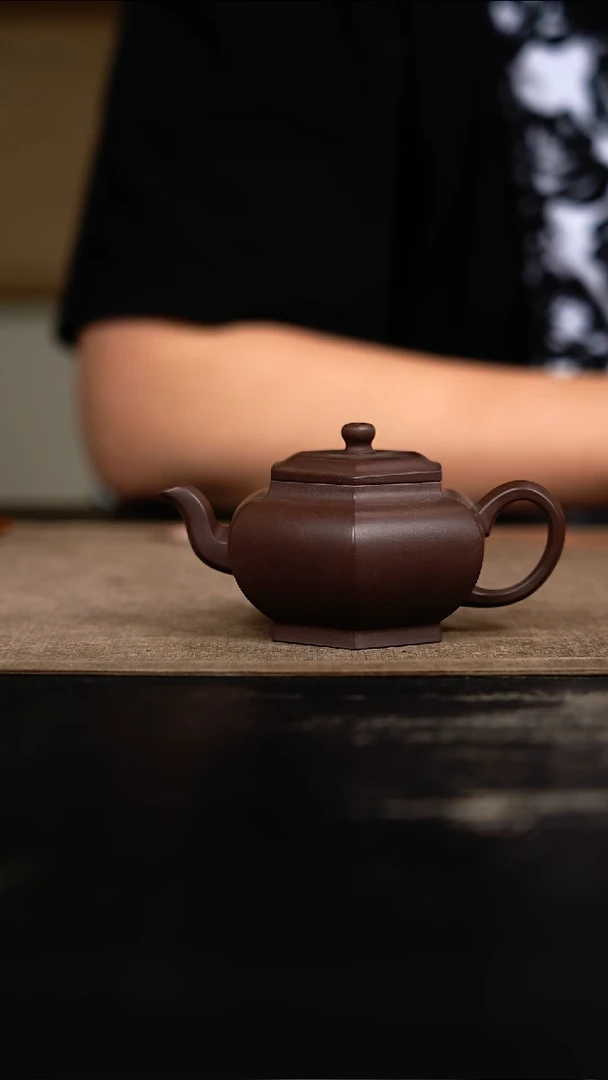 茶壶紫砂紫砂壶 老紫泥 六方宫灯