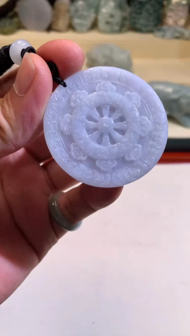 翡翠未镶嵌颈饰6/02/189