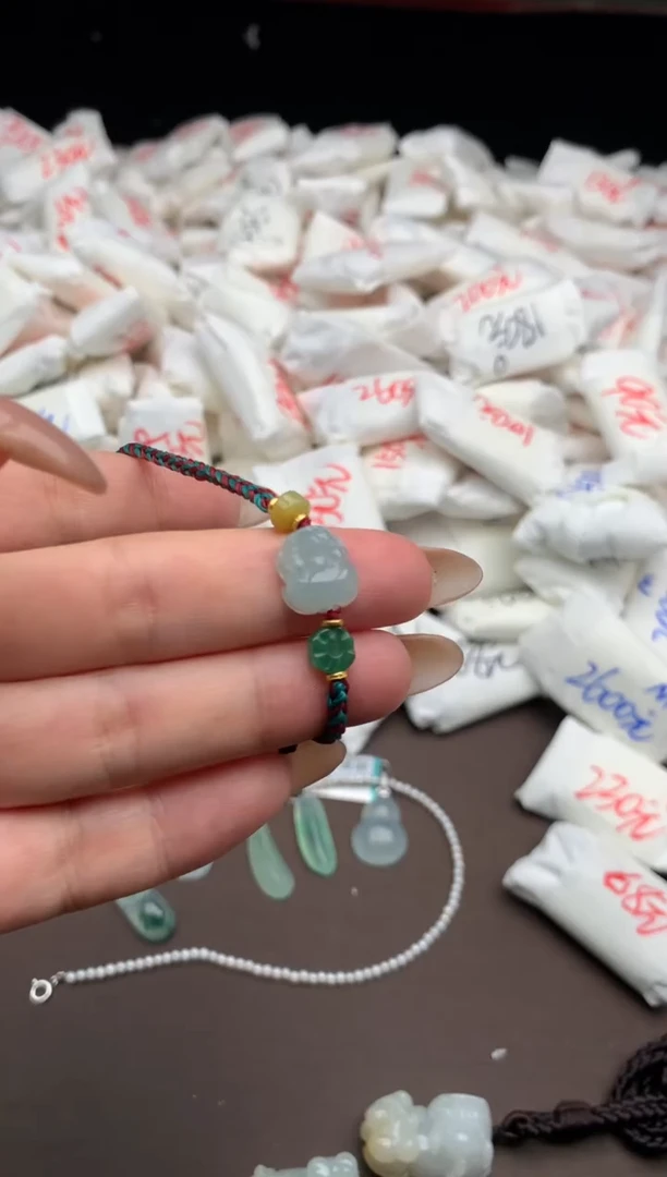 【闪购商品】翡翠手绳未镶嵌一