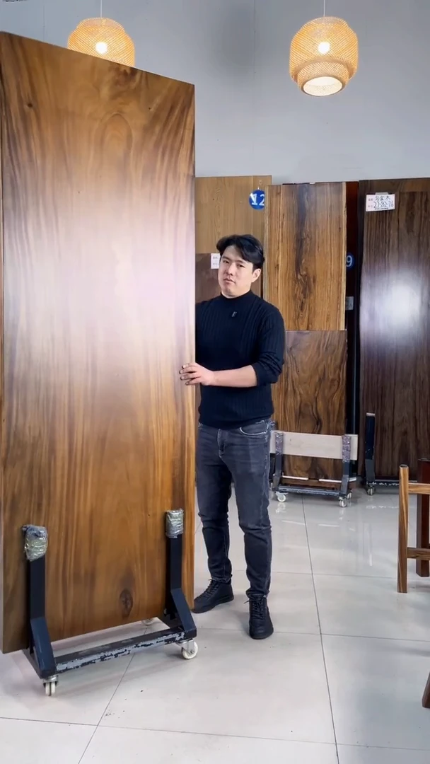 木（非红木类）南美胡桃木230长82宽6.5厚