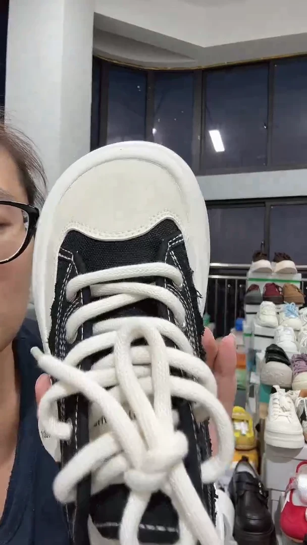 朵**️hi俄白经典厚底粗鞋带.37