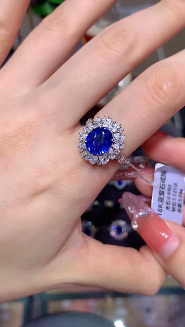 戒指蓝宝石18K金镶嵌2.59CT