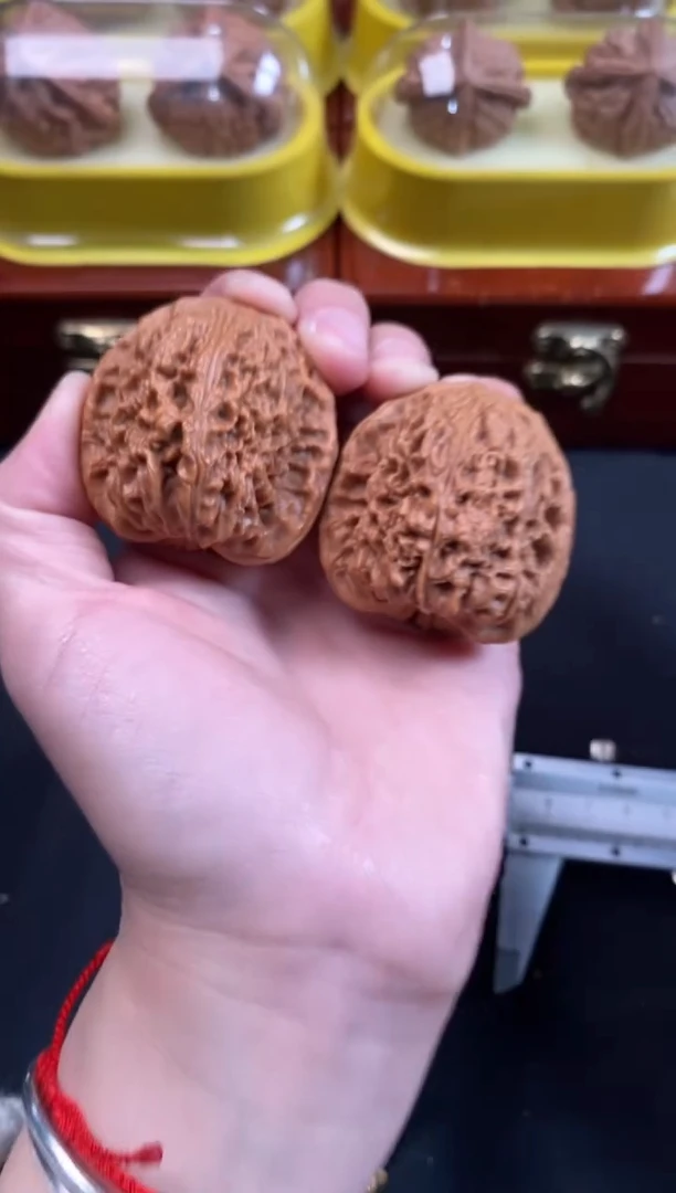 把件文玩核桃南疆石40尺N697