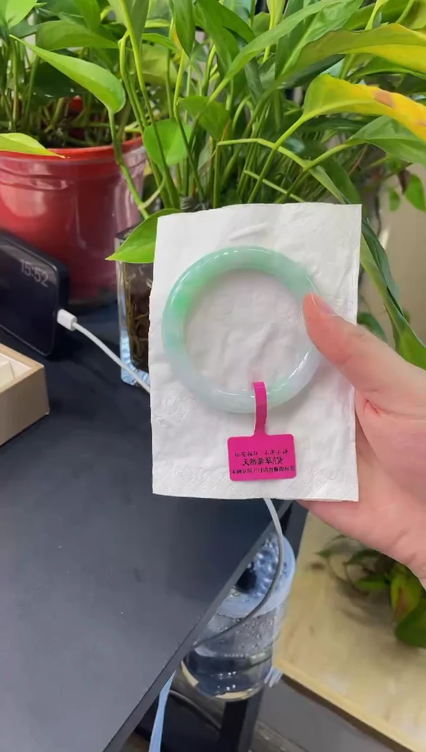 翡翠手镯未镶嵌129手镯55