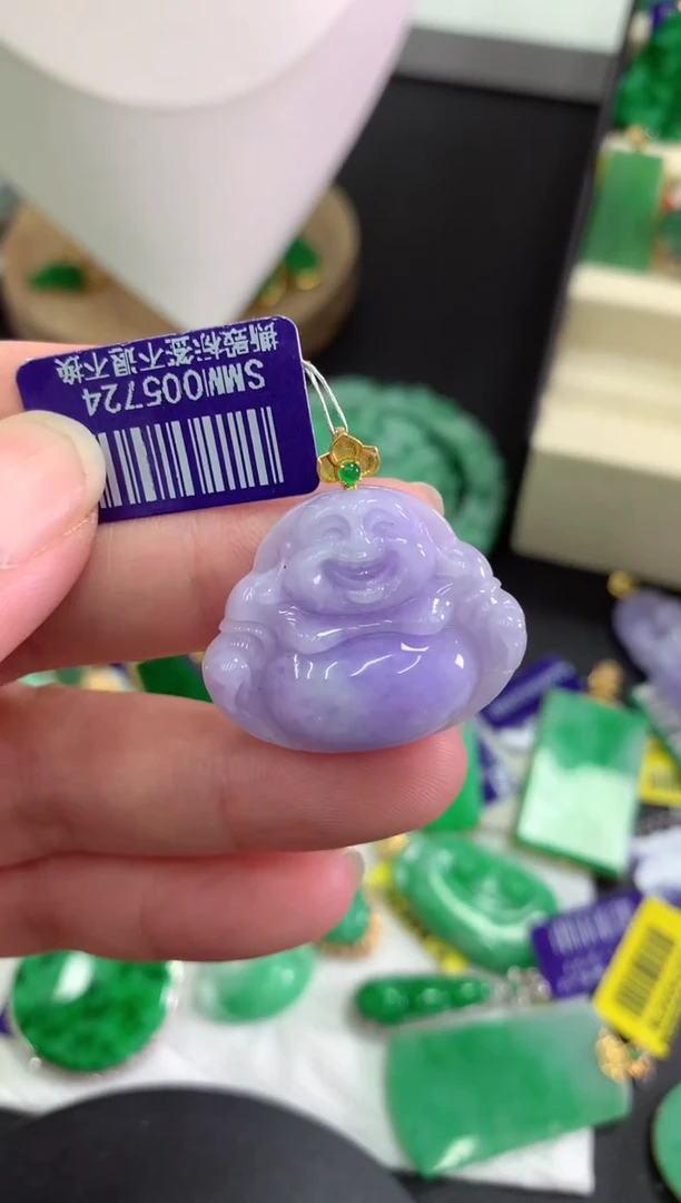 颈饰18K金镶嵌翡翠挂件