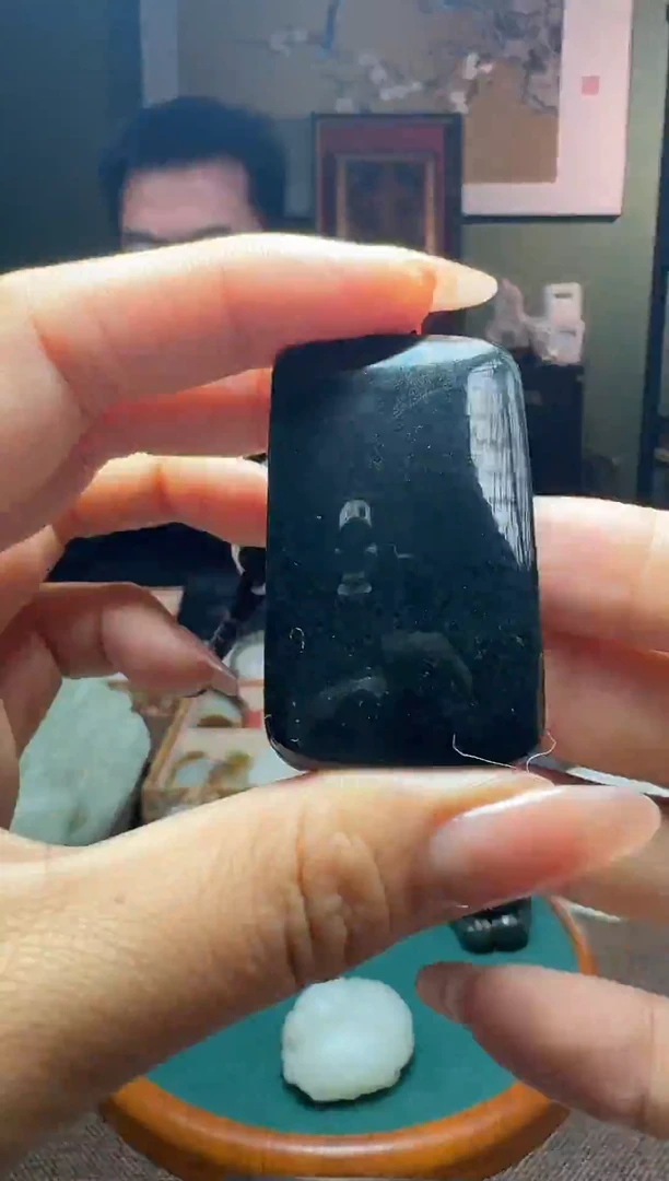 颈饰未镶嵌和田玉黑青无事牌