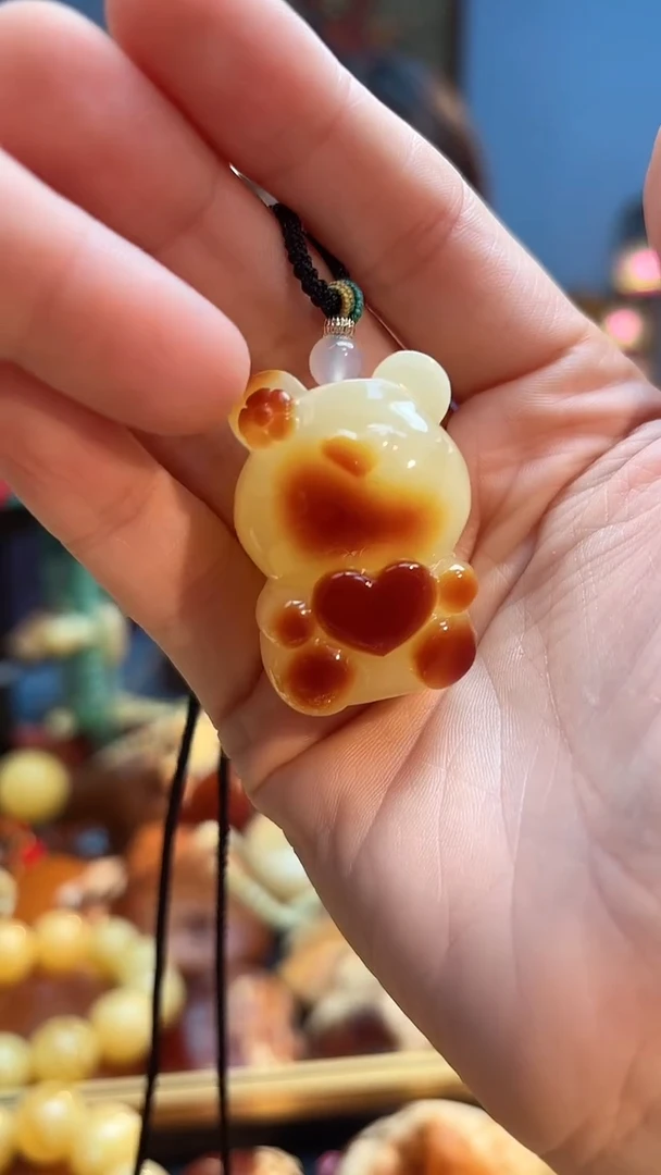 琥珀颈饰未镶嵌吊坠