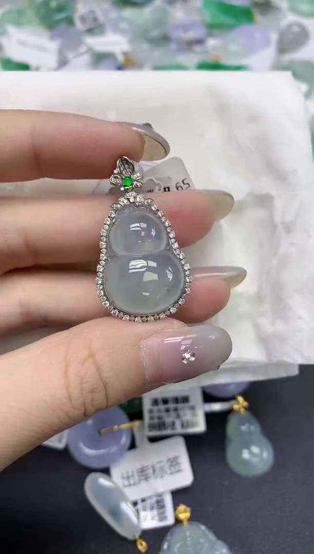 颈饰18K金镶嵌翡翠天然缅甸翡翠A货百元以上9元证书费自理