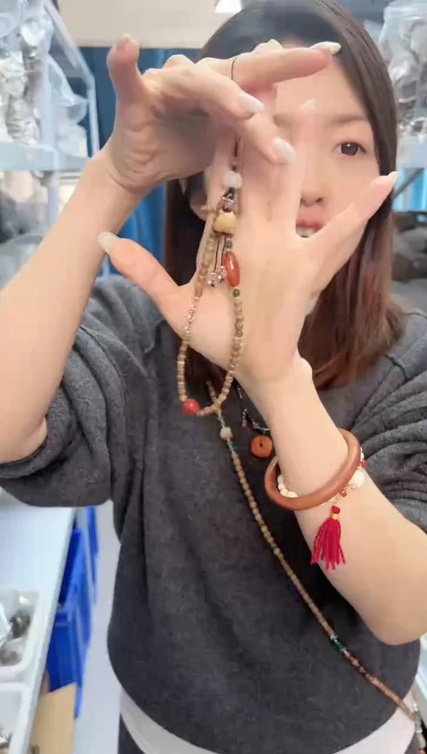 【闪购商品】檀香木其他香香木凤九手机链（颜色多样性）