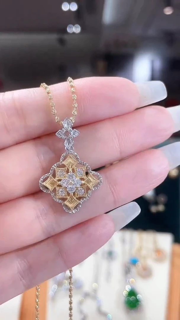 吊坠(不含链)钻石18K金镶嵌吊坠