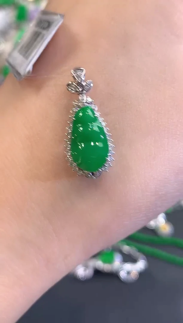 吊坠(不含链)18K金镶嵌翡翠a54