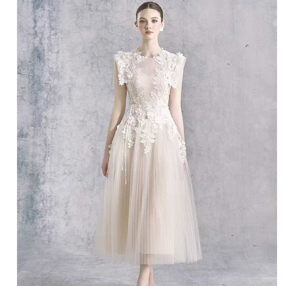 【心动时刻】越南小众2025年夏季新款柔美时尚繁复花朵连衣裙