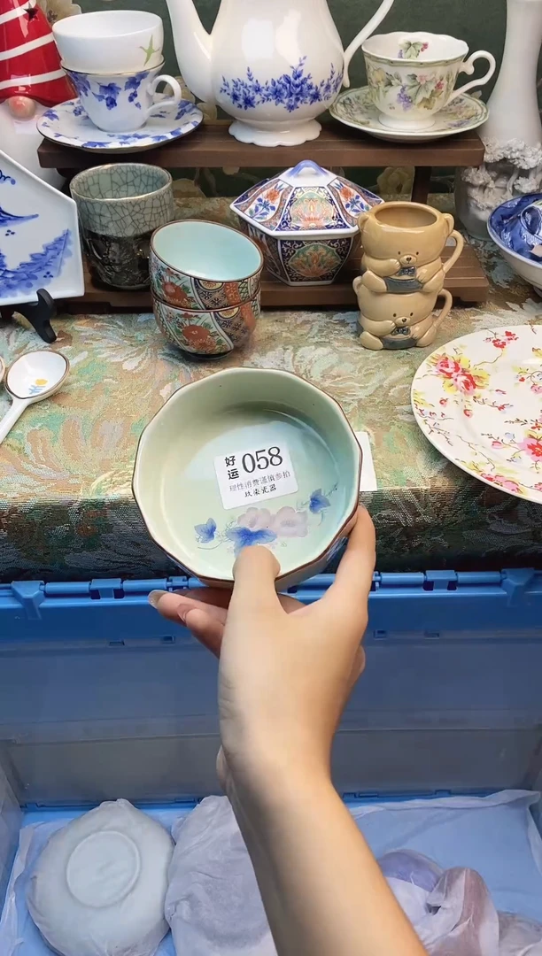 瓷片舞**荷好运         A058
