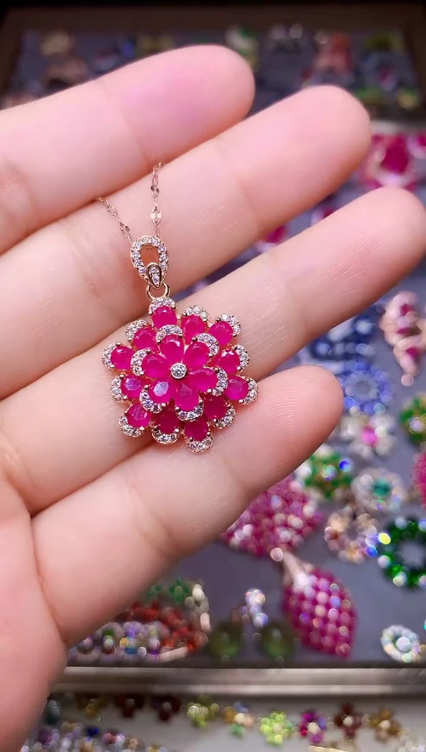 颈饰银S925镶嵌红宝石....