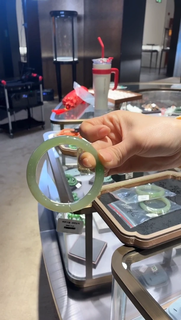 未镶嵌手镯和田玉75【棉】不退不换圈口56