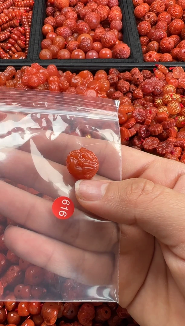 【闪购商品】南红玛瑙颈饰未镶嵌1