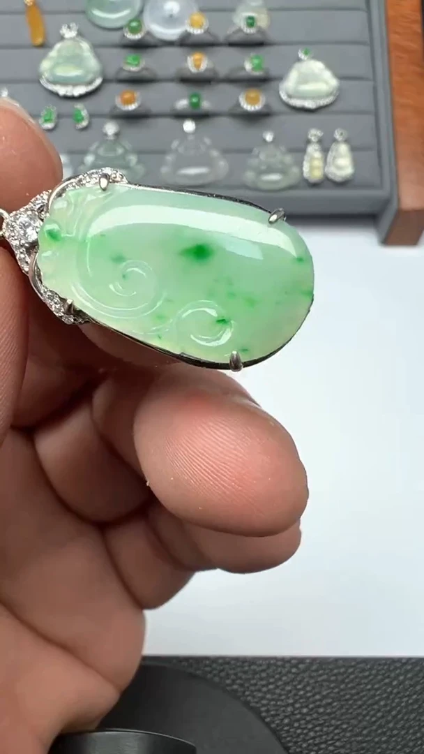吊坠(不含链)银S925镶嵌翡翠35号链接 微瑕如意吊坠