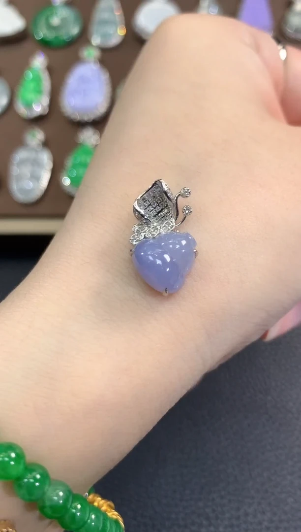 翡翠18K金镶嵌吊坠(不含链)春日珠宝 B26紫货有色差