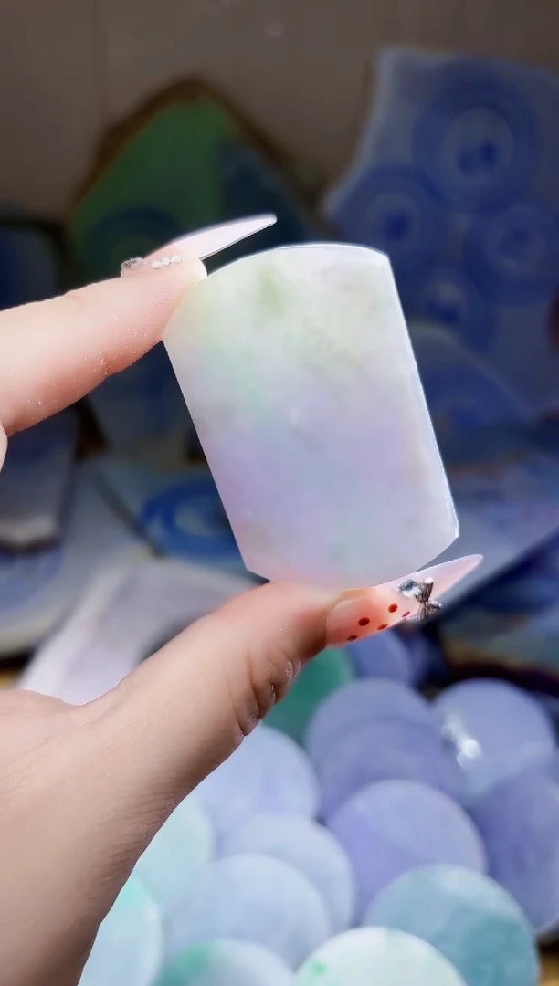 翡翠未镶嵌颈饰翡翠A货 江谭330