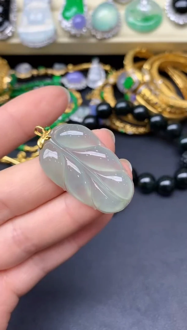 颈饰18K金镶嵌翡翠185-雪姐翡翠天天见