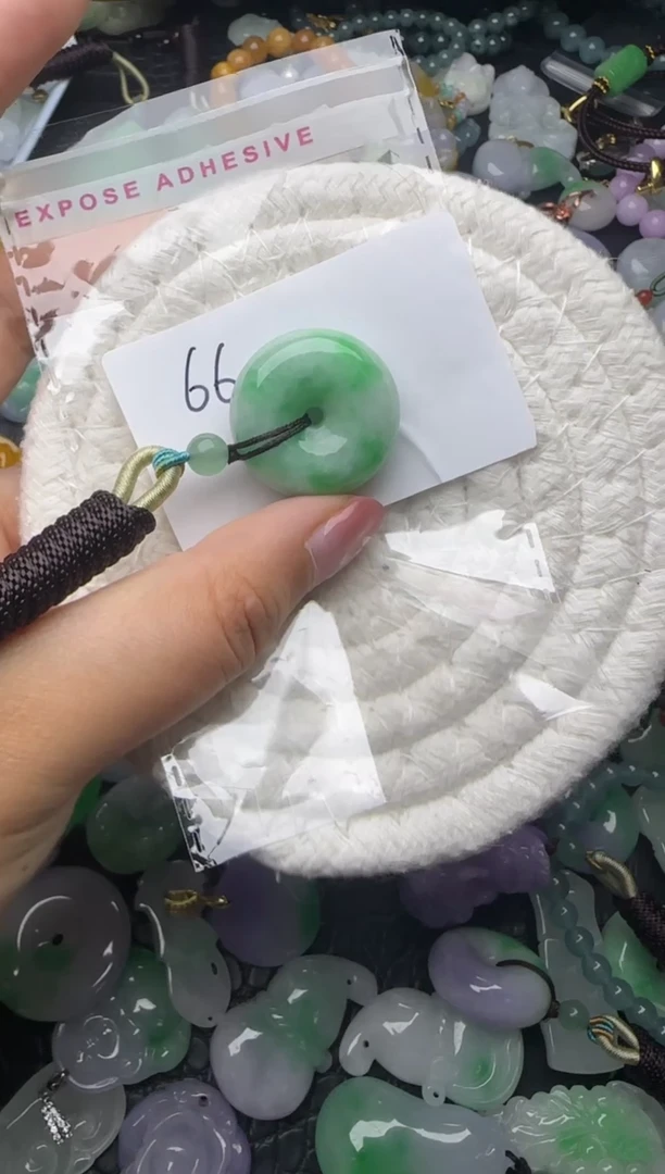 颈饰未镶嵌翡翠缅甸翡翠吊坠