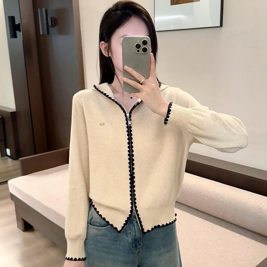 早秋毛针织衫女小香风时尚秋季连帽拉链小众设计款毛衣韩系减龄
