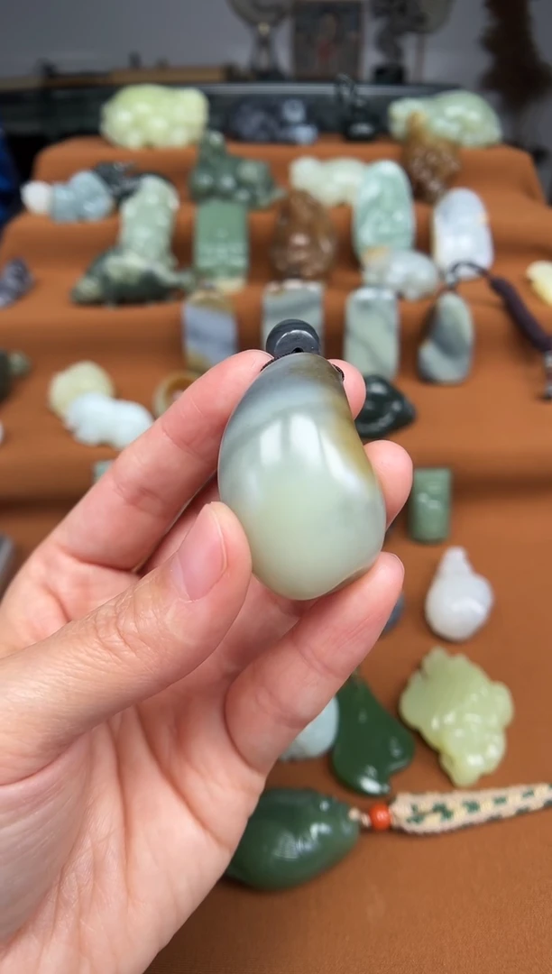 【闪购商品】和田玉颈饰未镶嵌随形