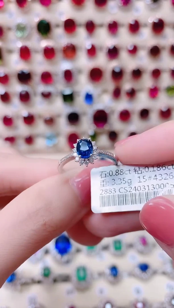 18K金戒指蓝宝石18K金镶嵌1