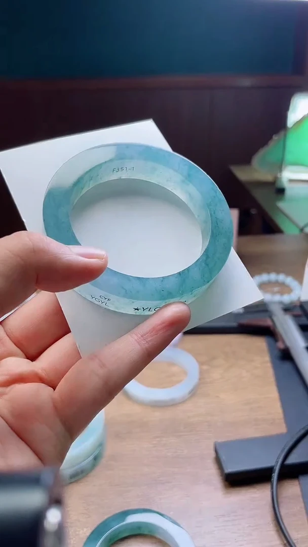 定制翡翠手镯未镶嵌唉***～定制